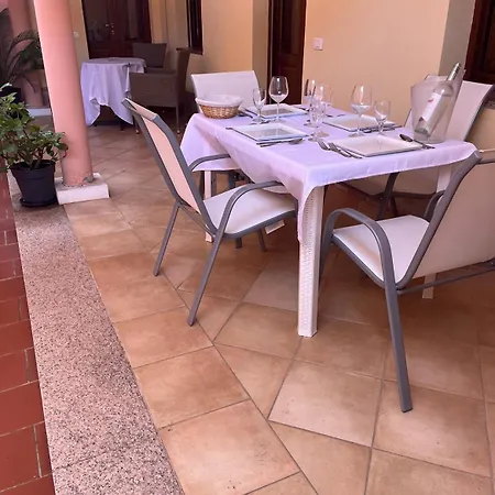 Donna Giovanna بولا